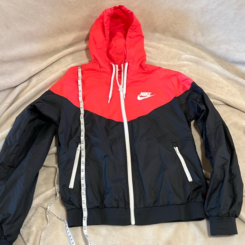 Nike Black and Pink Colorblock Windbreaker